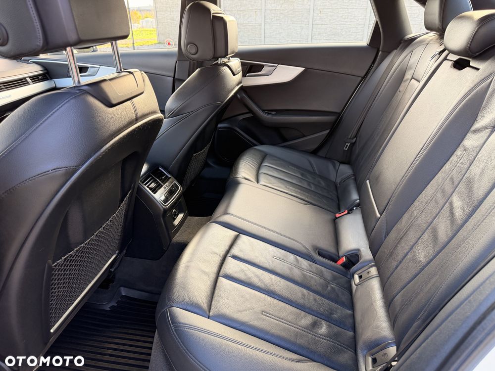 Audi A4 Limousine - 11