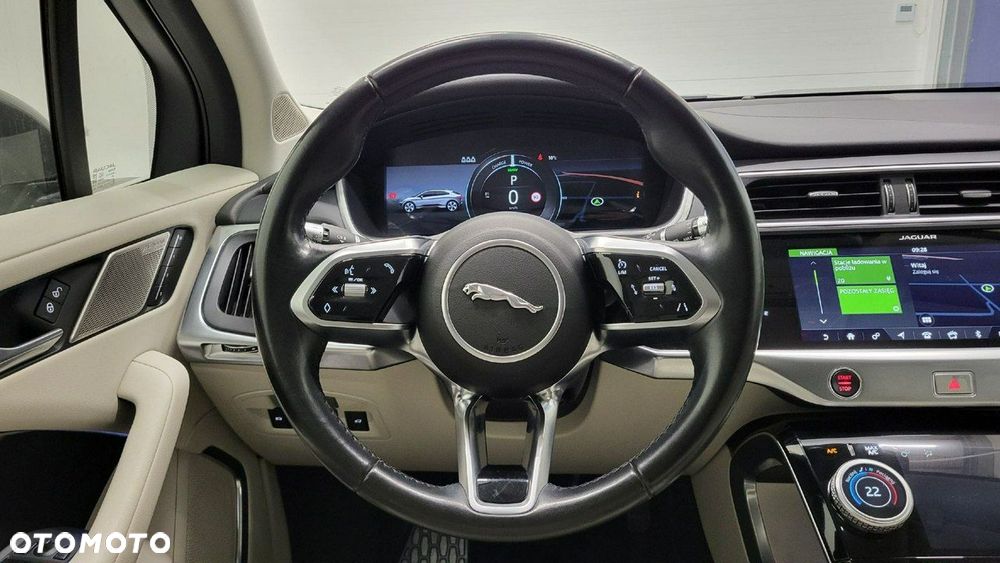 Jaguar I-Pace - 13