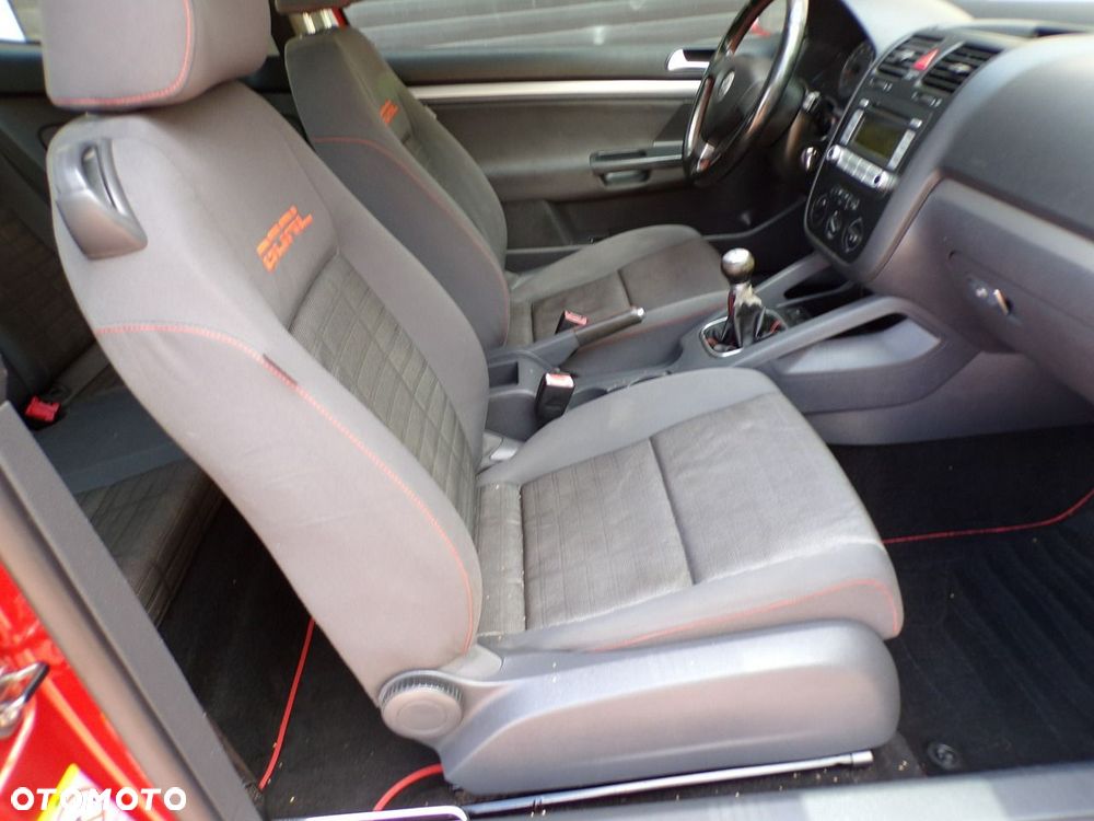 Volkswagen Golf - 19