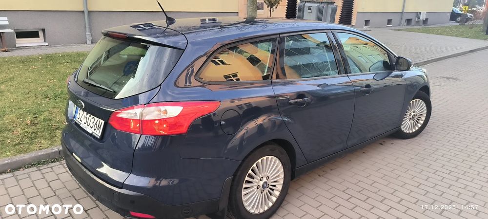 Ford Focus 1.6 Trend - 8