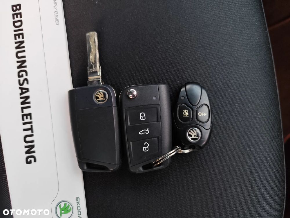 Skoda Octavia 2.0 TDI (Green tec) RS - 33