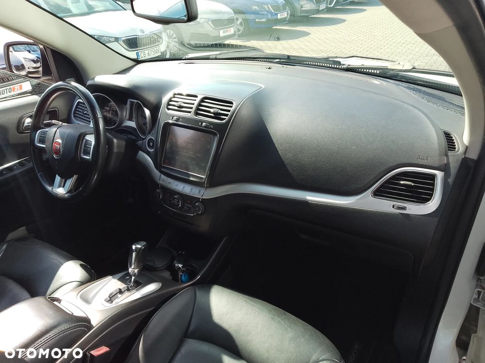 Fiat Freemont 2.0 Multijet 16V DPF Automatik Allrad Urban - 17