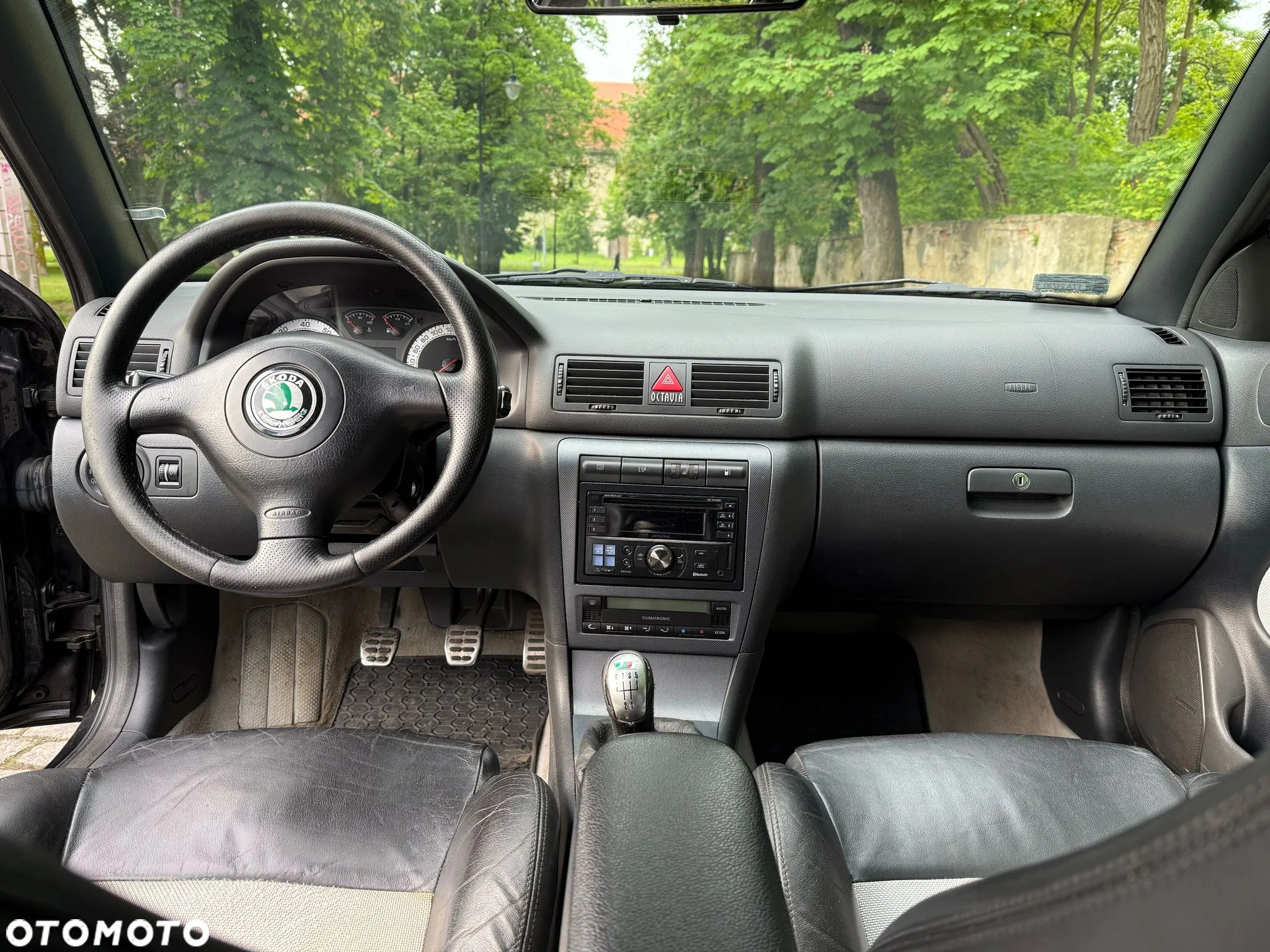 Skoda Octavia 1.8 T Combi RS - 4