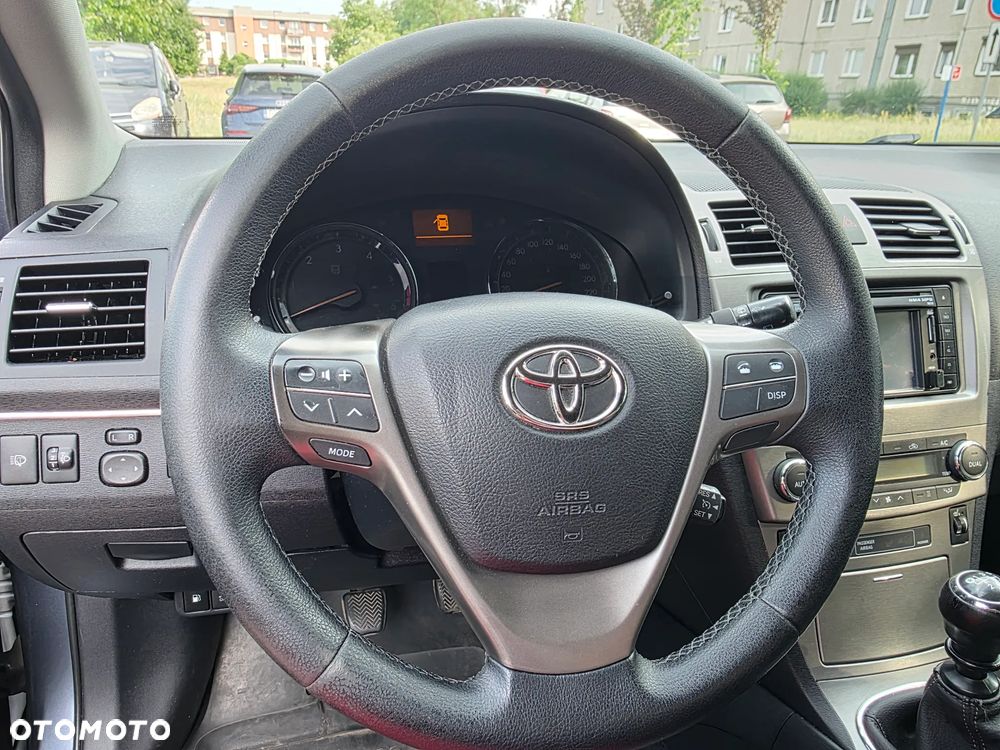 Toyota Avensis 2.0 D-4D Sol plus+NAVI - 16