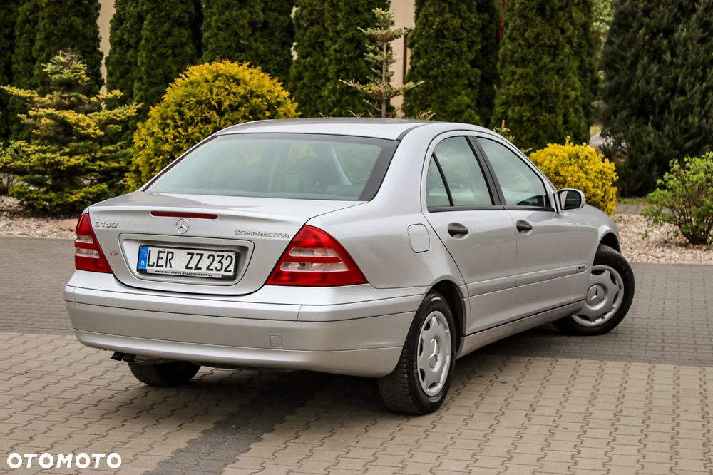 Mercedes-Benz Klasa C 180 Kompressor Automatik Classic - 6