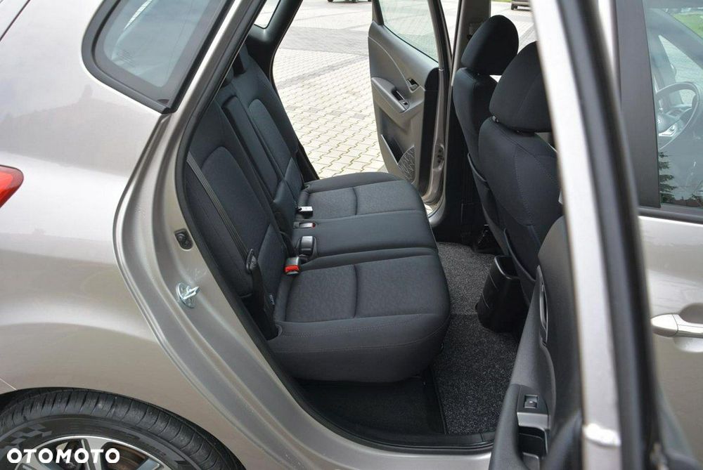 Hyundai ix20 1.6 CRDi blue Comfort - 16