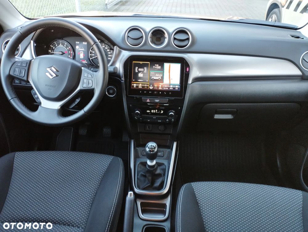 Suzuki Vitara 1.4 Boosterjet mHEV Premium Plus 2WD - 26