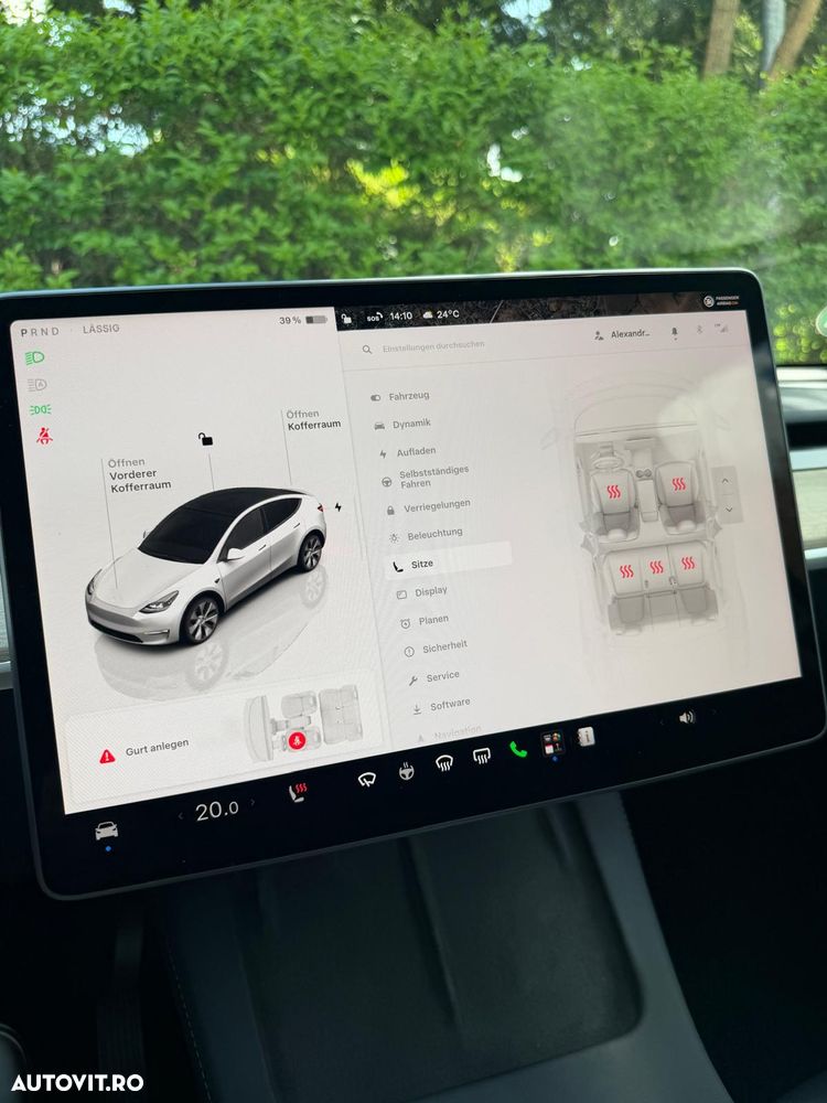 Tesla Model Y Long Range Dual Motor AWD - 27