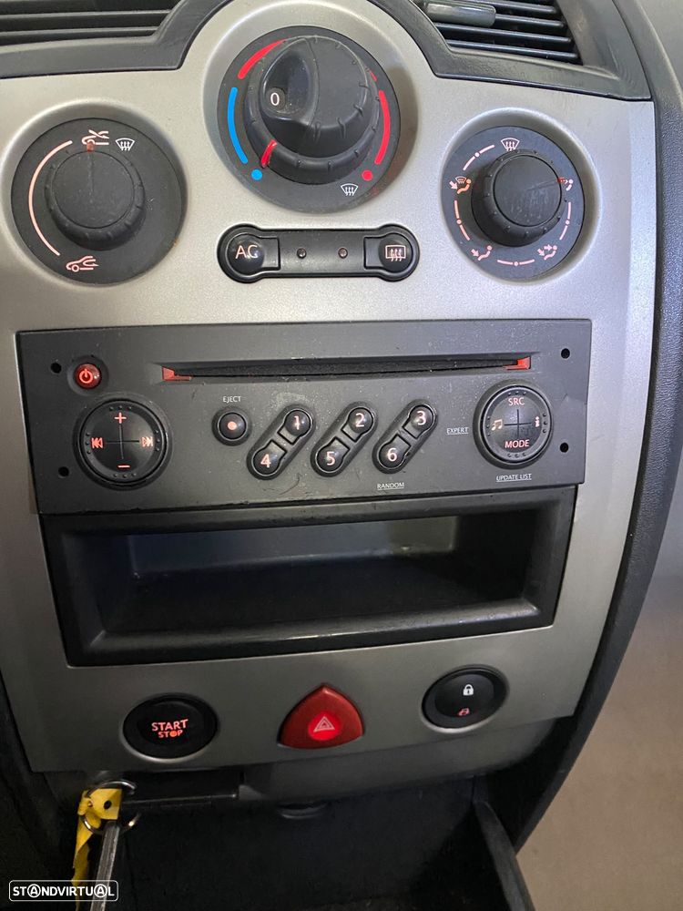 Renault Mégane Break 1.5 dCi Dynamique - 10