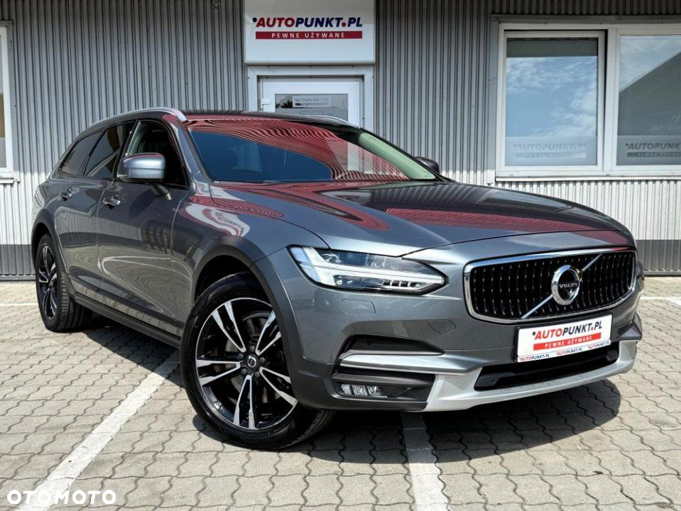 Volvo V90 Cross Country - 7