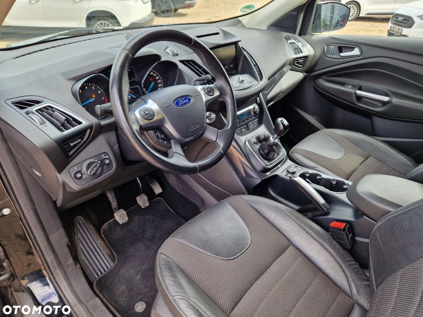 Ford Kuga 1.5 EcoBoost 2x4 SYNC - 6