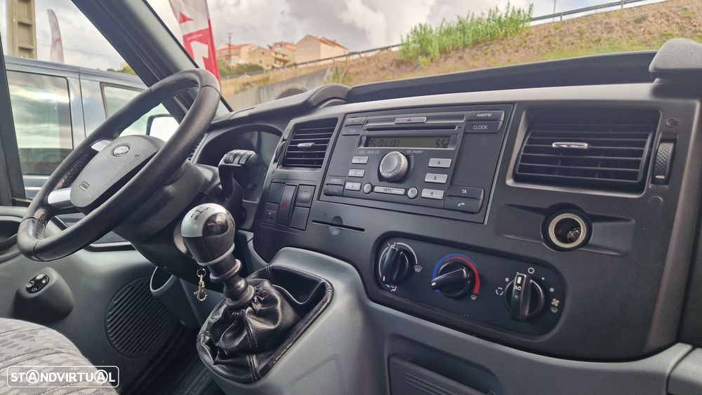 Ford Transit - 17