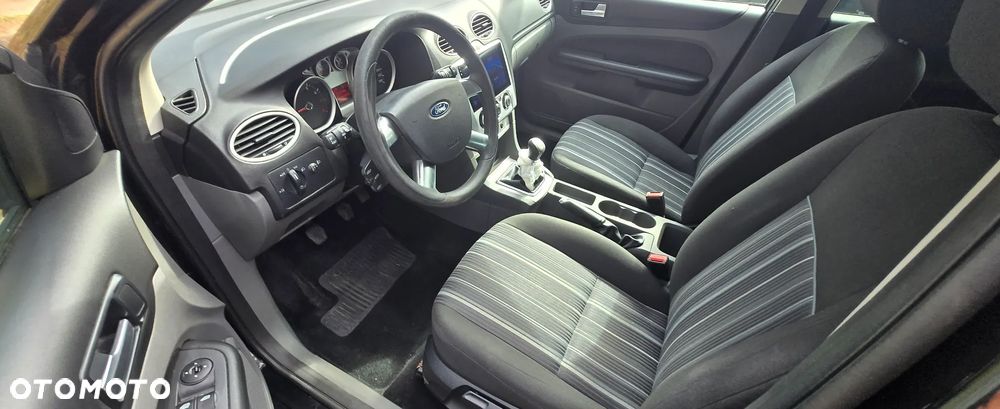 Ford Focus 1.6 16V Black Magic - 10