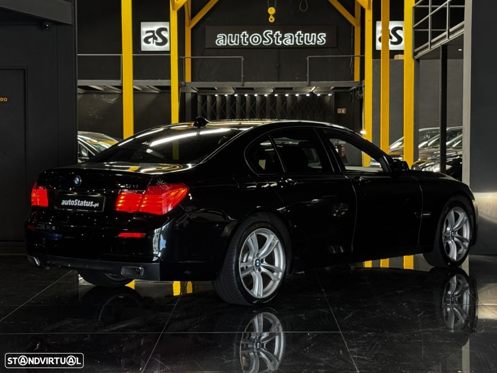 BMW 740 d xDrive Pack M - 17