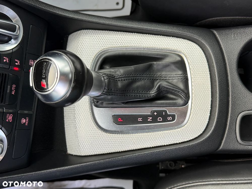 Audi Q3 2.0 TDI Quattro S tronic - 36