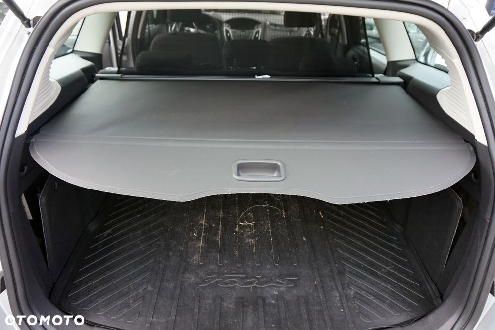 ROLETA BAGAŻNIKA FOCUS III MK3 KOMBI  FORD 2010-2014 - 2