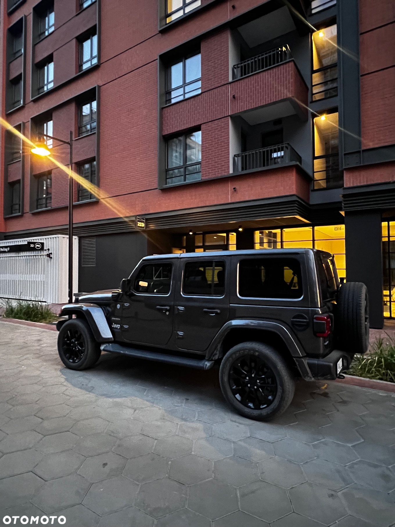Jeep Wrangler Unlimited 2.0 4xe Plug-In Hybrid Hardtop Sahara - 10