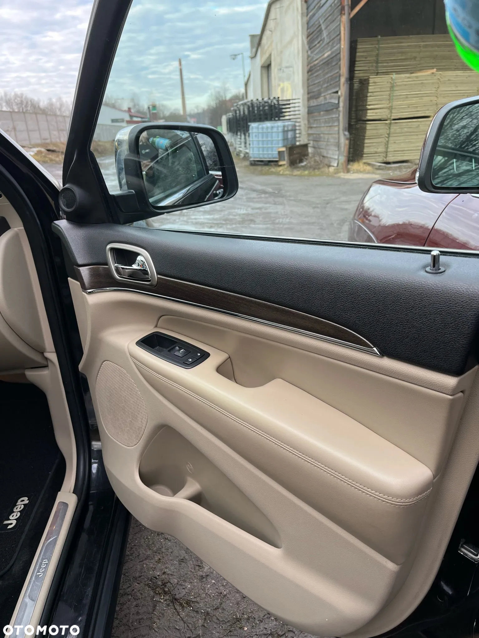 Jeep Grand Cherokee - 7