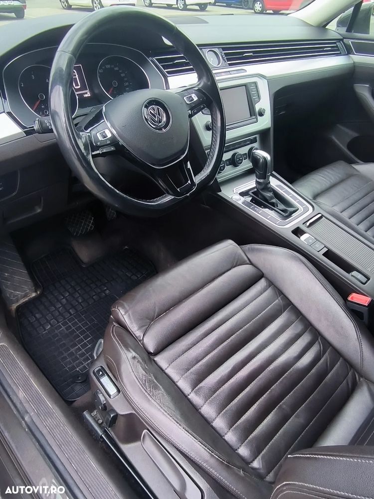 Volkswagen Passat 2.0 TDI DSG Comfortline - 13