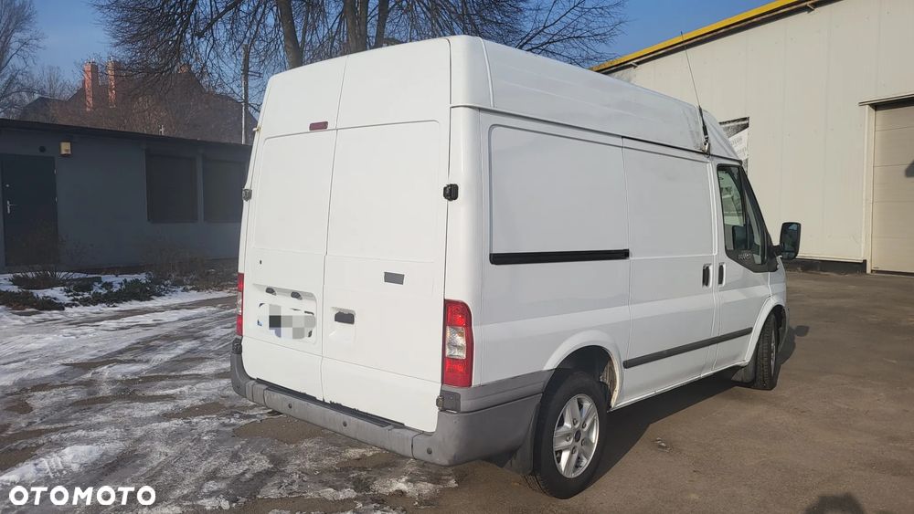 Ford Transit - 10