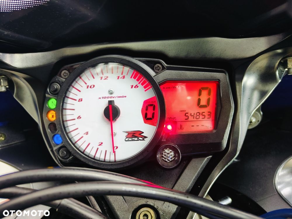 Suzuki GSX-R - 16