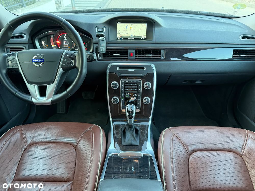 Volvo V70 D4 Geartronic Summum - 13