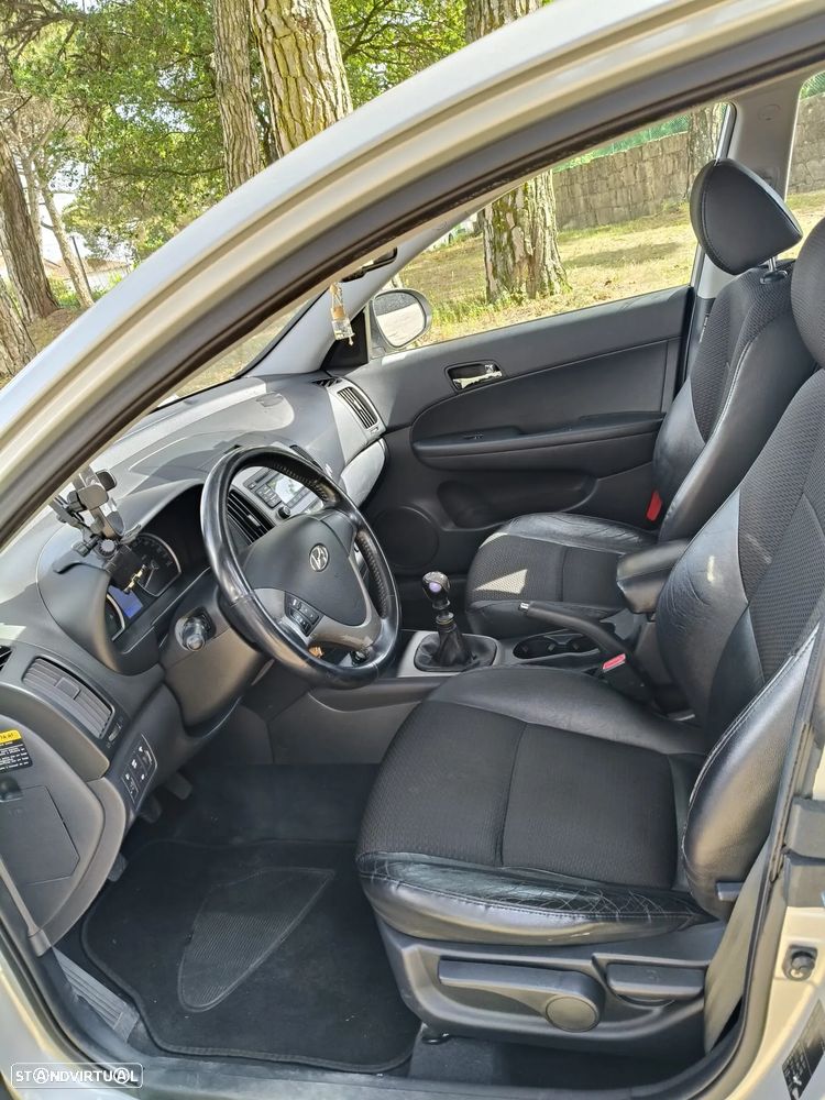 Hyundai i30 CW 1.6 CRDi Comfort - 11