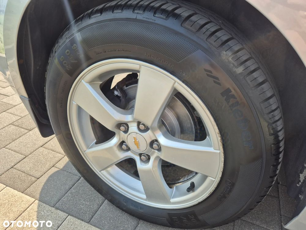 Chevrolet Cruze 1.8 LT - 24