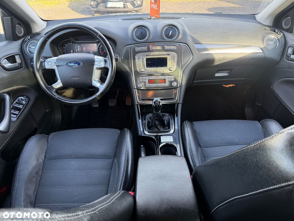Ford Mondeo 2.0 Champions Edition - 9