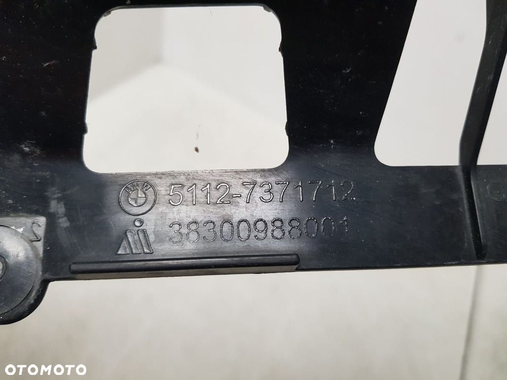 SLIZG ZDERZAKA TYLNEGO TYŁ SRODKOWY BMW 1 F20 F21 11-19 7371712 - 3