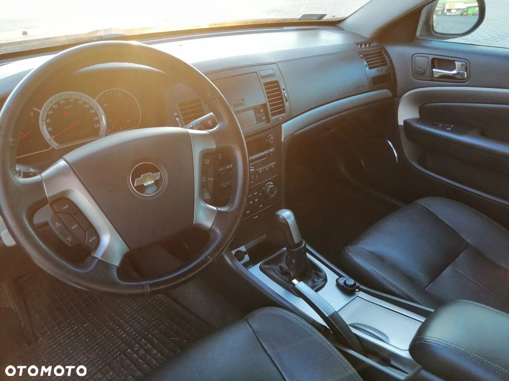 Chevrolet Epica 2.0 LS - 8