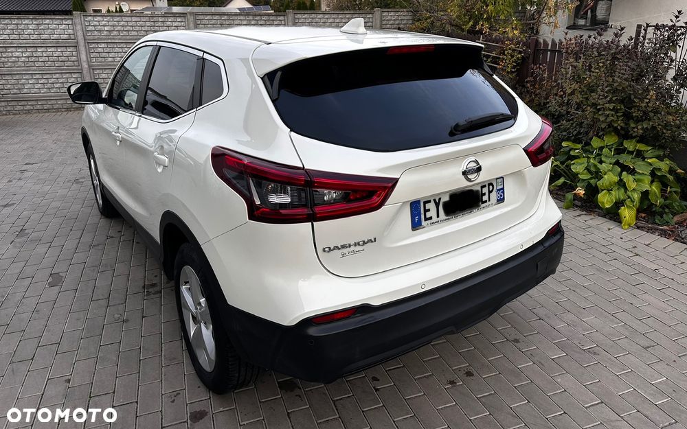 Nissan Qashqai 1.6 DCi Xtronic N-Connecta - 8