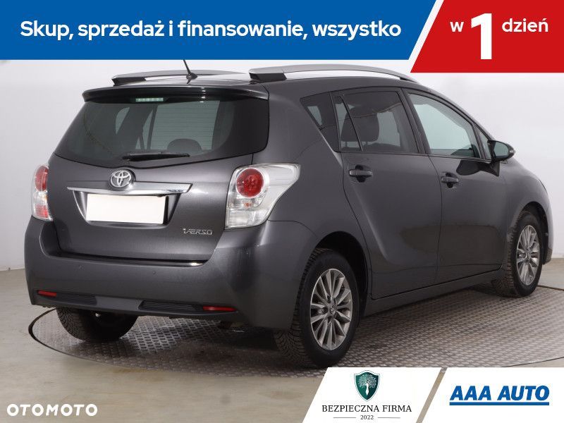 Toyota Verso - 7