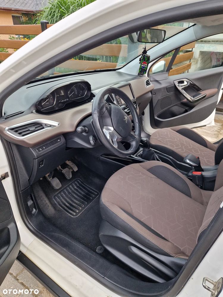 Peugeot 2008 1.6 VTi Active - 8