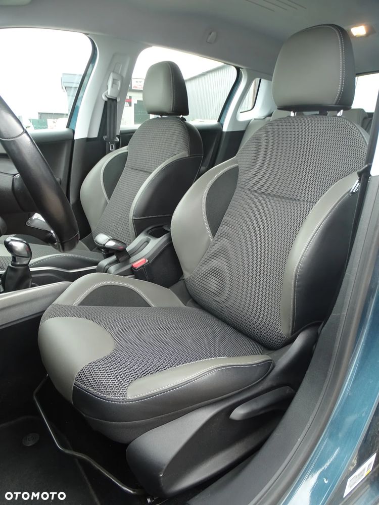 Peugeot 2008 1.2 Pure Tech GPF Allure S&S - 12
