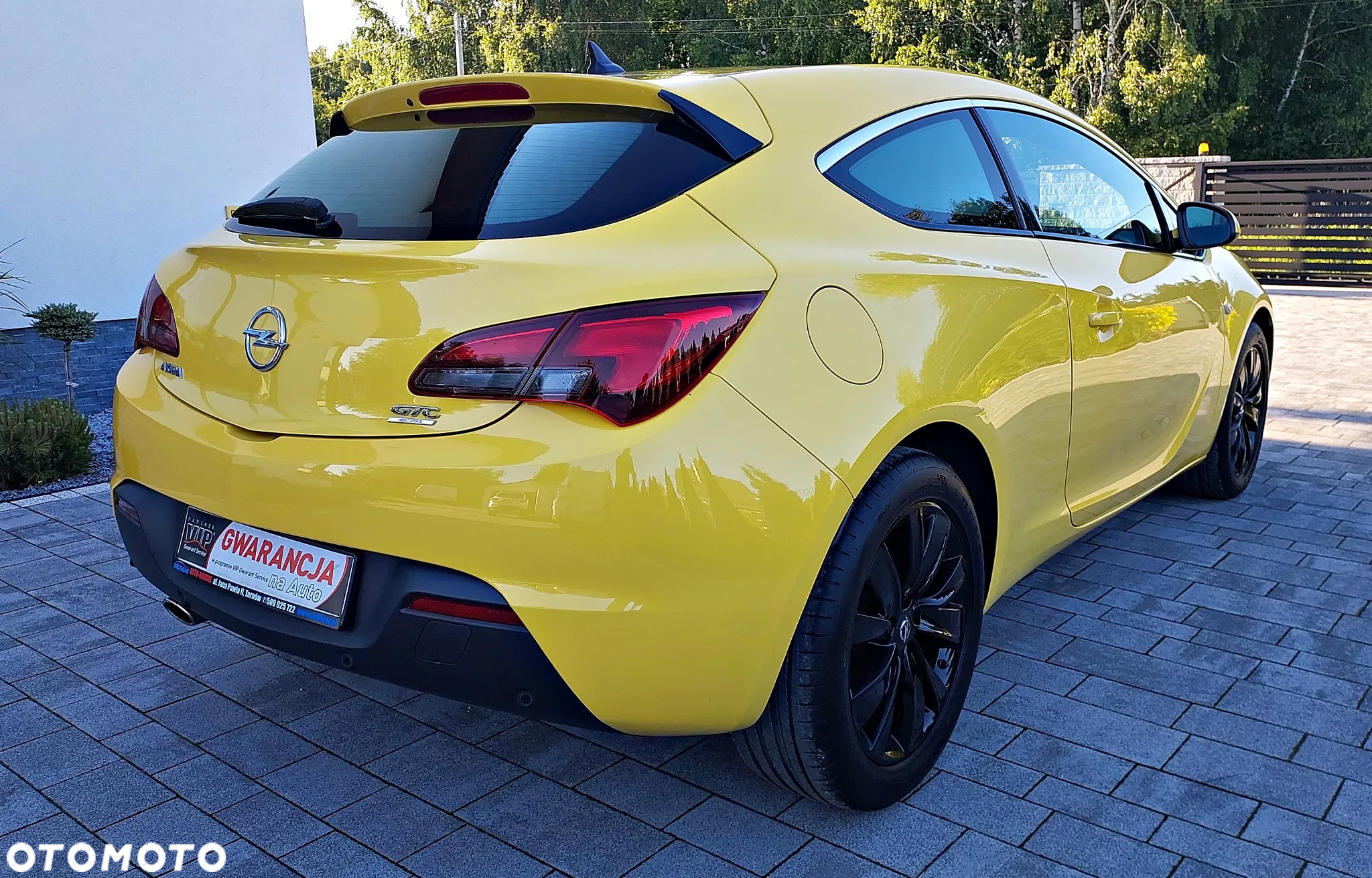 Opel Astra IV GTC 1.4 T Sport - 4