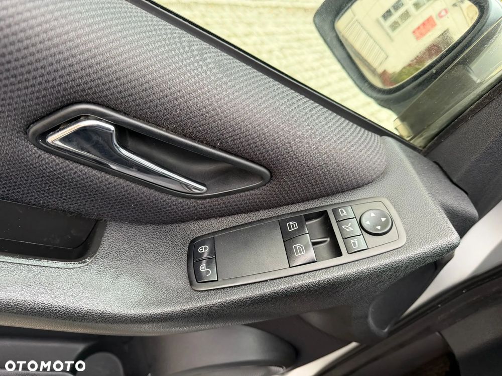 Mercedes-Benz Klasa A 150 BlueEFFICIENCY Elegance - 13