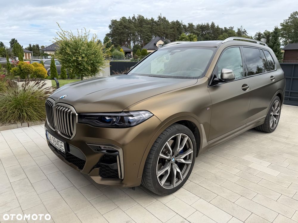 BMW X7 - 24