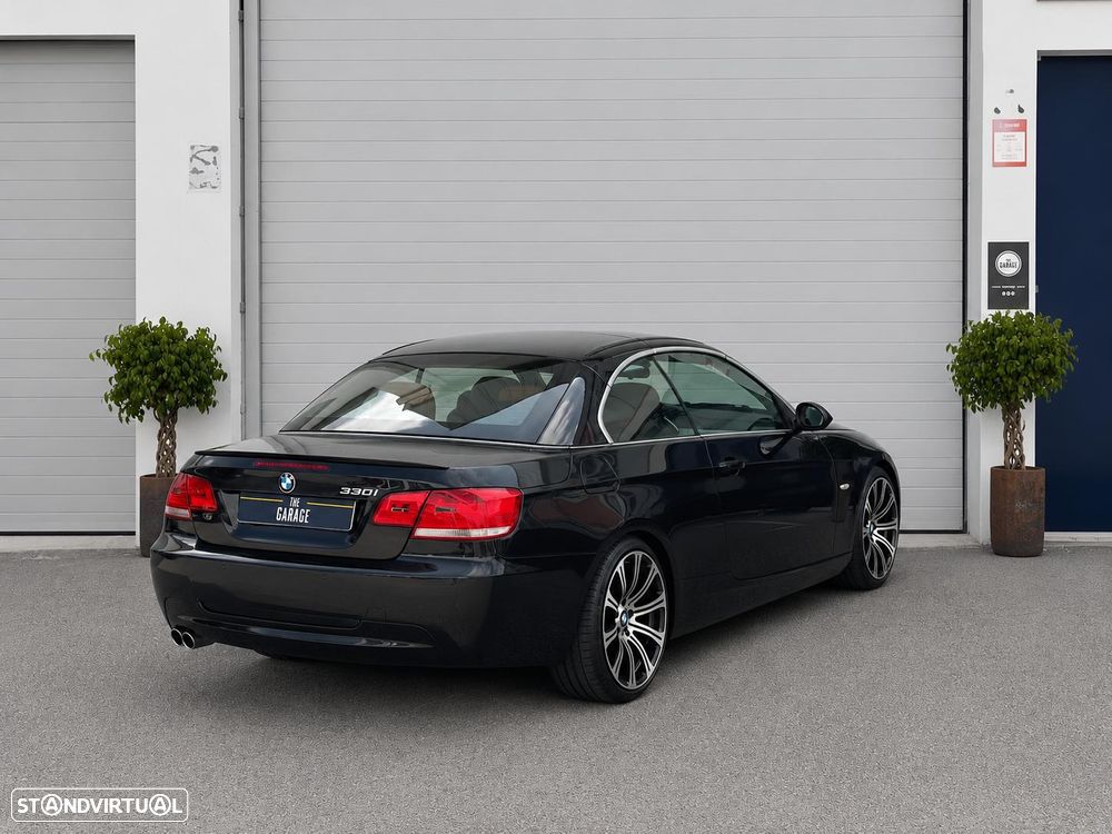 BMW 330 i Auto - 28