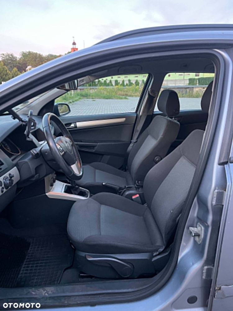 Opel Astra 1.9 CDTI - 3