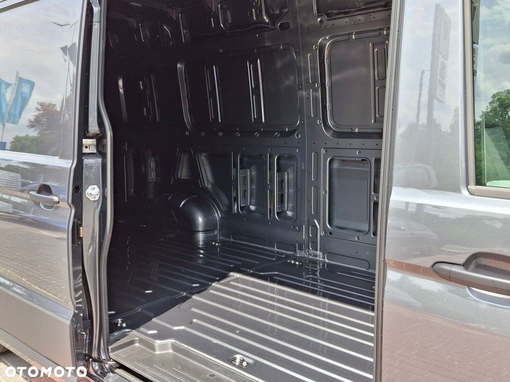 Volkswagen Crafter - 13