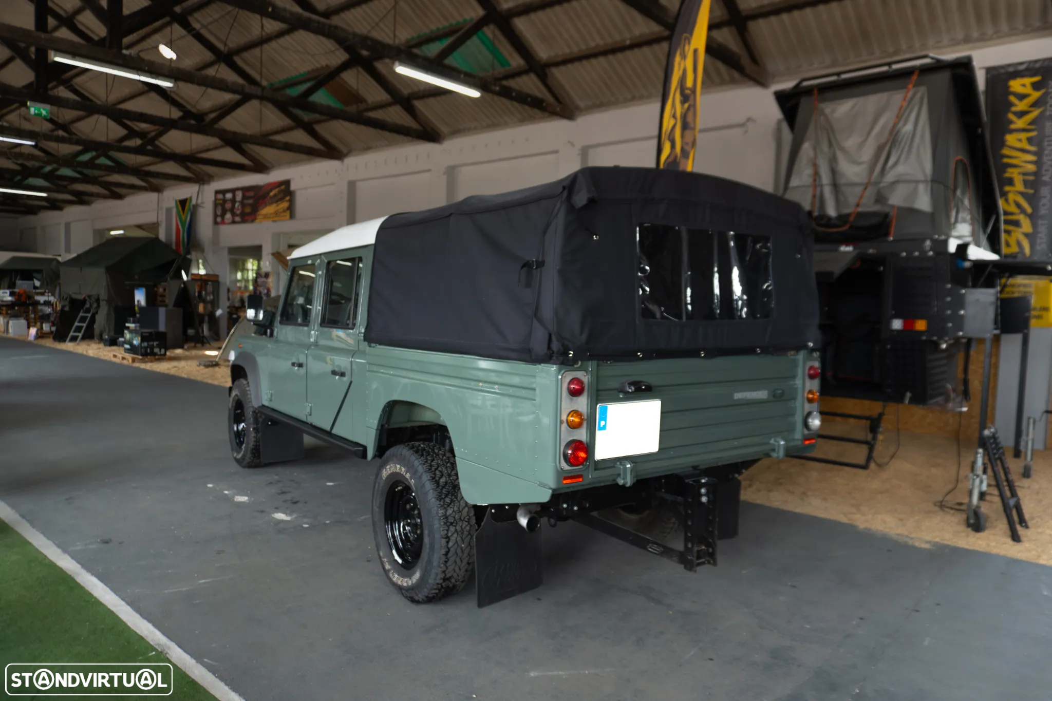 Land Rover Defender 130 CC 2.4 CRD E - 2
