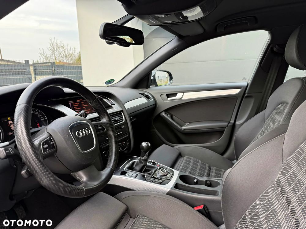 Audi A4 Avant 2.0 TDI DPF Attraction - 4