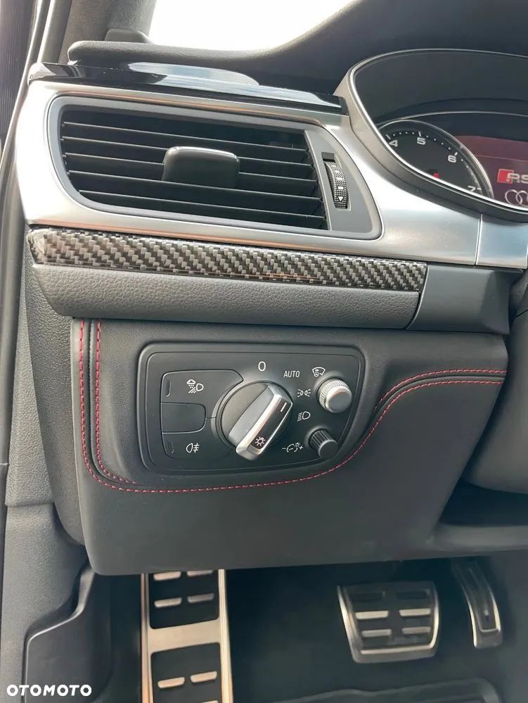 Audi RS6 Avant - 22