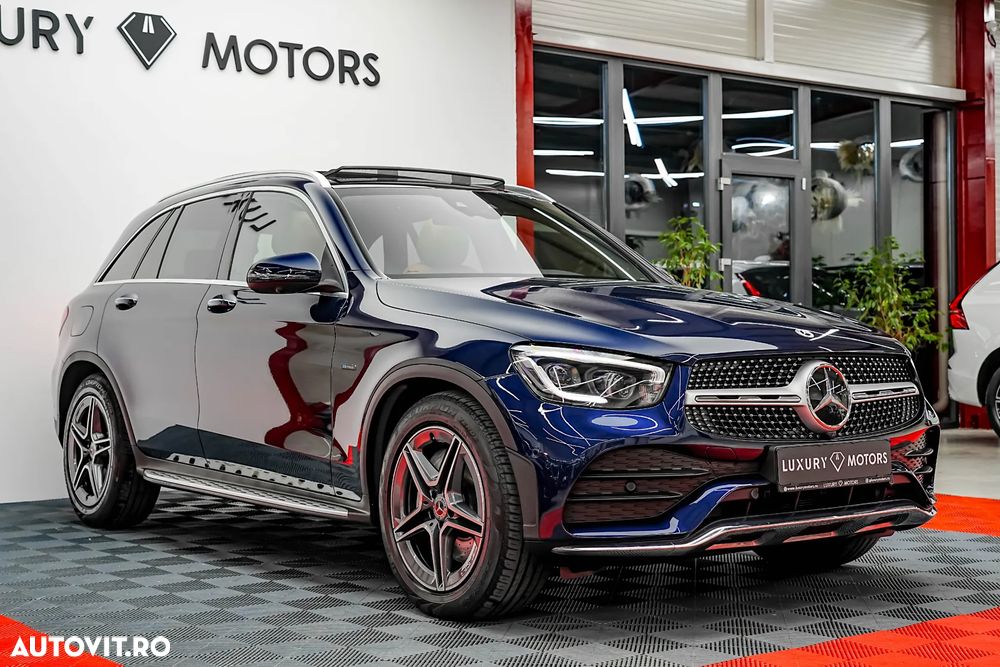 Mercedes-Benz GLC 300 e 4Matic 9G-TRONIC AMG Line Plus - 7