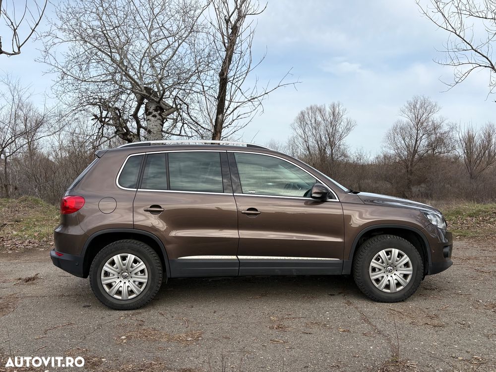 Volkswagen Tiguan 2.0 TDI 4Motion DSG Sport & Style - 9