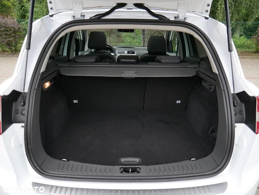 Ford Kuga 2.0 TDCi 4WD Titanium - 29