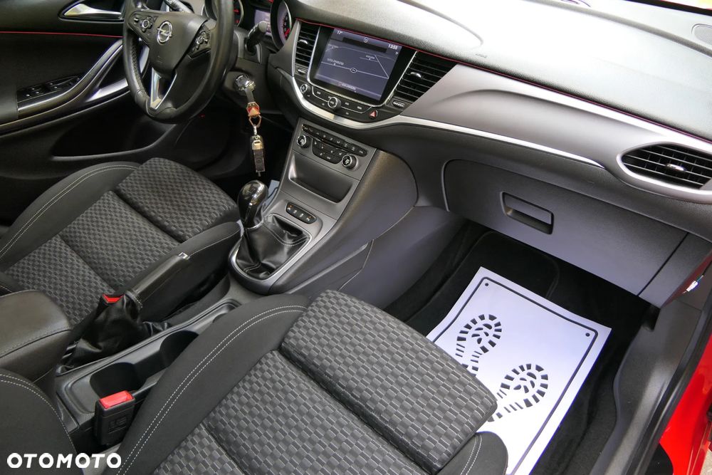 Opel Astra 1.4 Turbo Business - 28