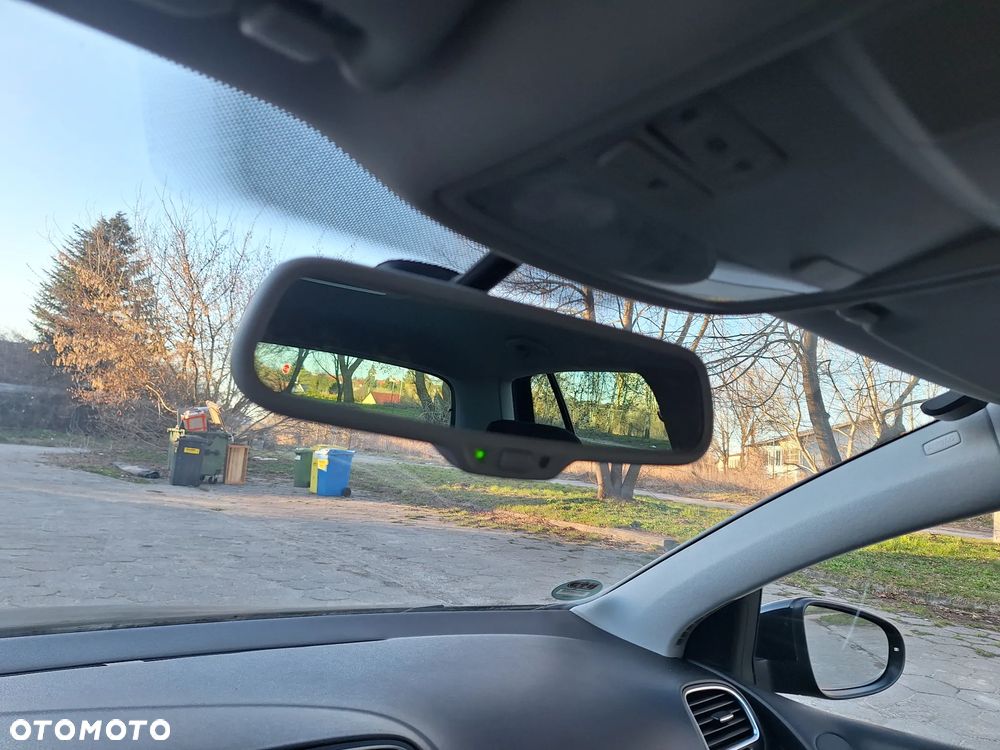 Volkswagen Golf 1.4 TSI BMT Highline - 25