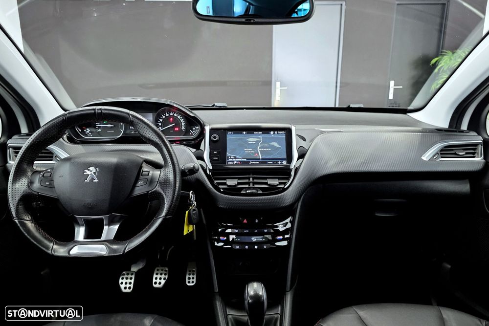 Peugeot 208 1.2 PureTech GT Line - 7
